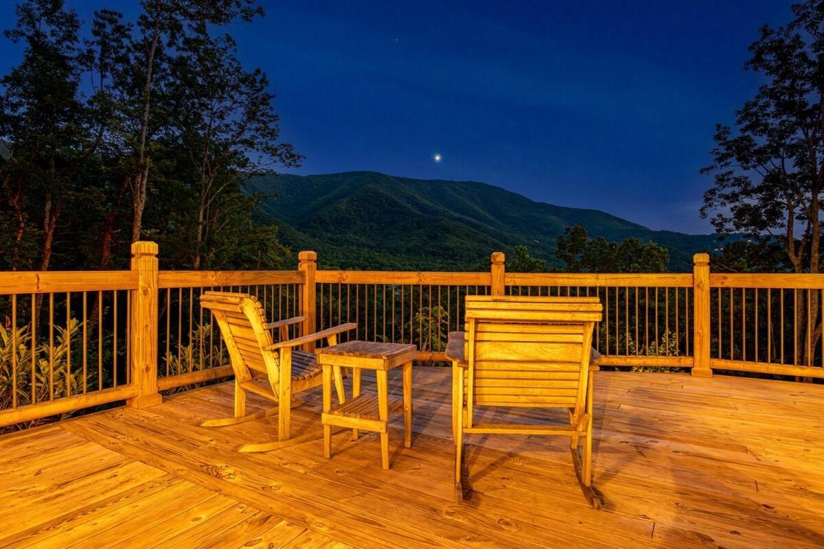 Firefly Cove - Private Theater And Mountain Views! Villa Sevierville Esterno foto